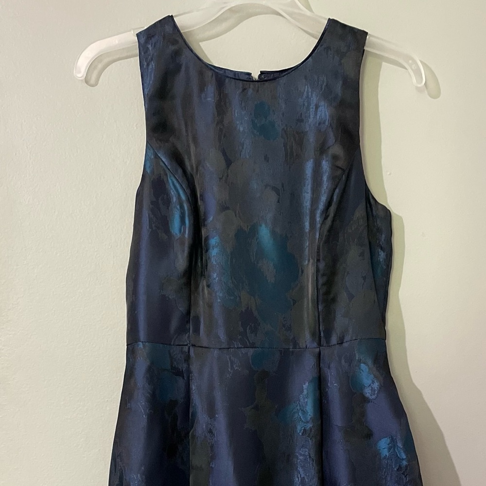 White House Black Market cocktail high-low dress. Fully lined. Shades of blue.
